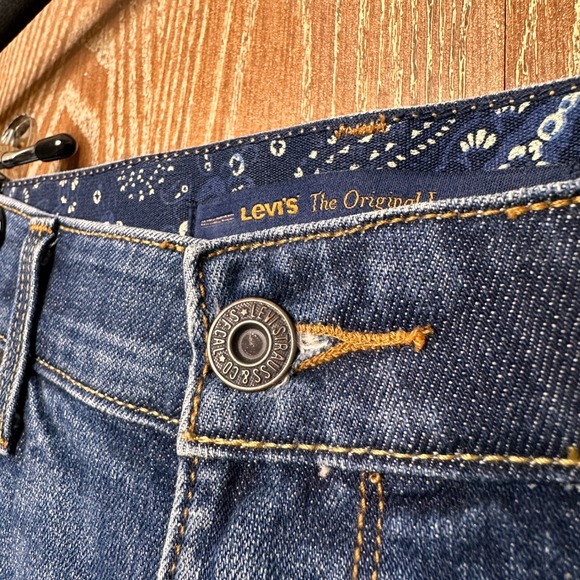 Levi Strauss & Co Boot Cut 525 Perfect Waist Jeans Women 8 Blue Denim Straight - Picture 3 of 9